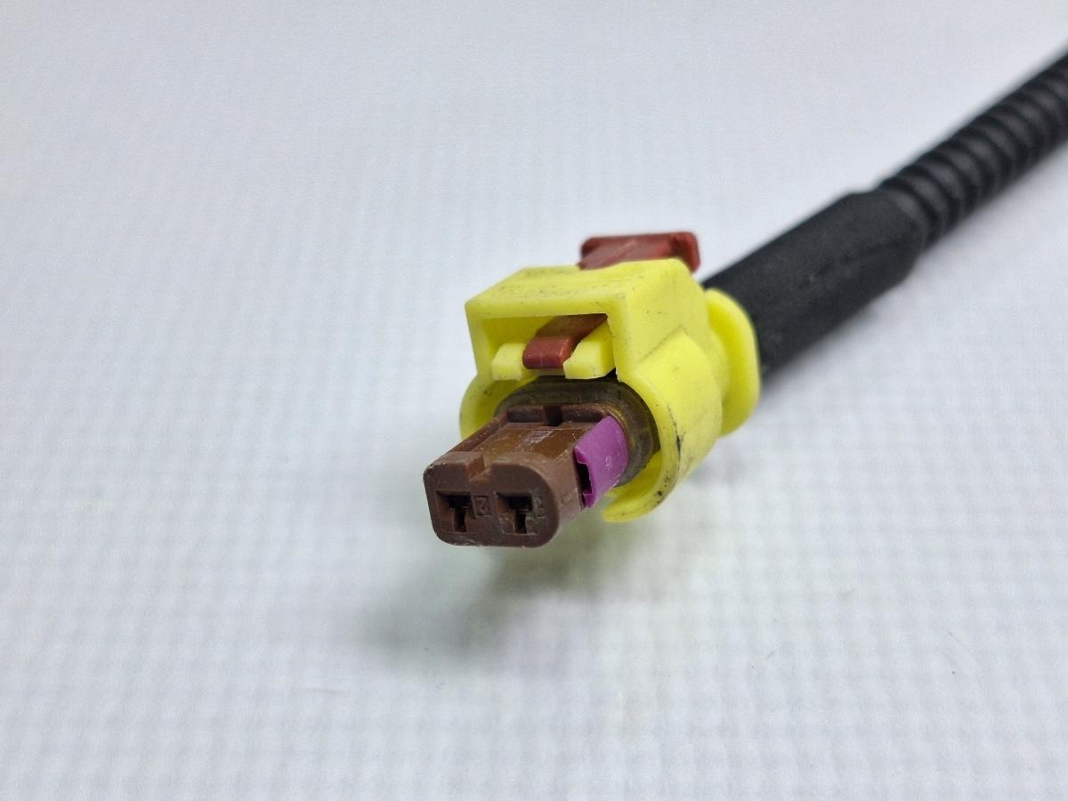 Mufa conector 2 pini VOLKSWAGEN PASSAT Variant 3G5 2014 - > TDI CRLB, DBGA, DFGA 5K0973323