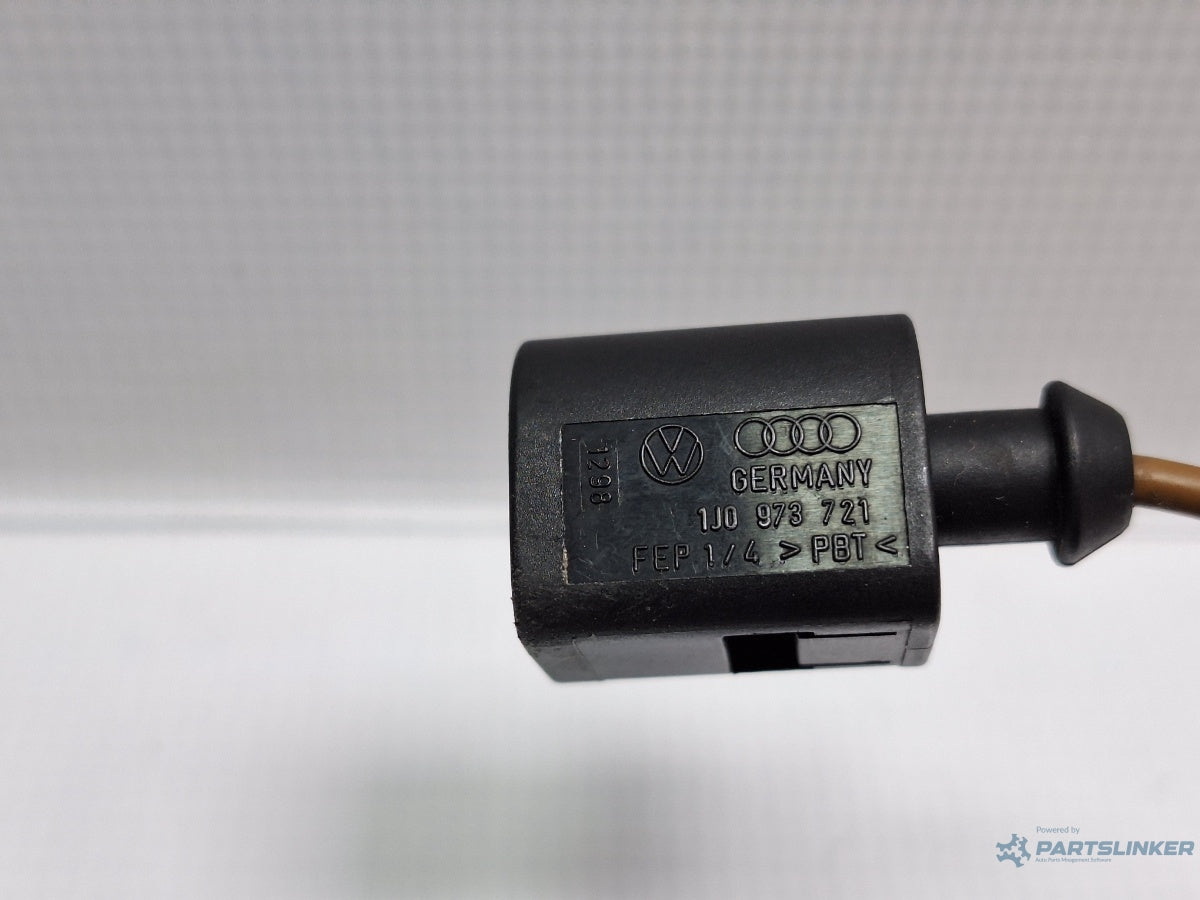 Mufa conector 1 pin VOLKSWAGEN PASSAT Variant 3G5 2014 - > TDI CRLB, DBGA, DFGA 1J0973721