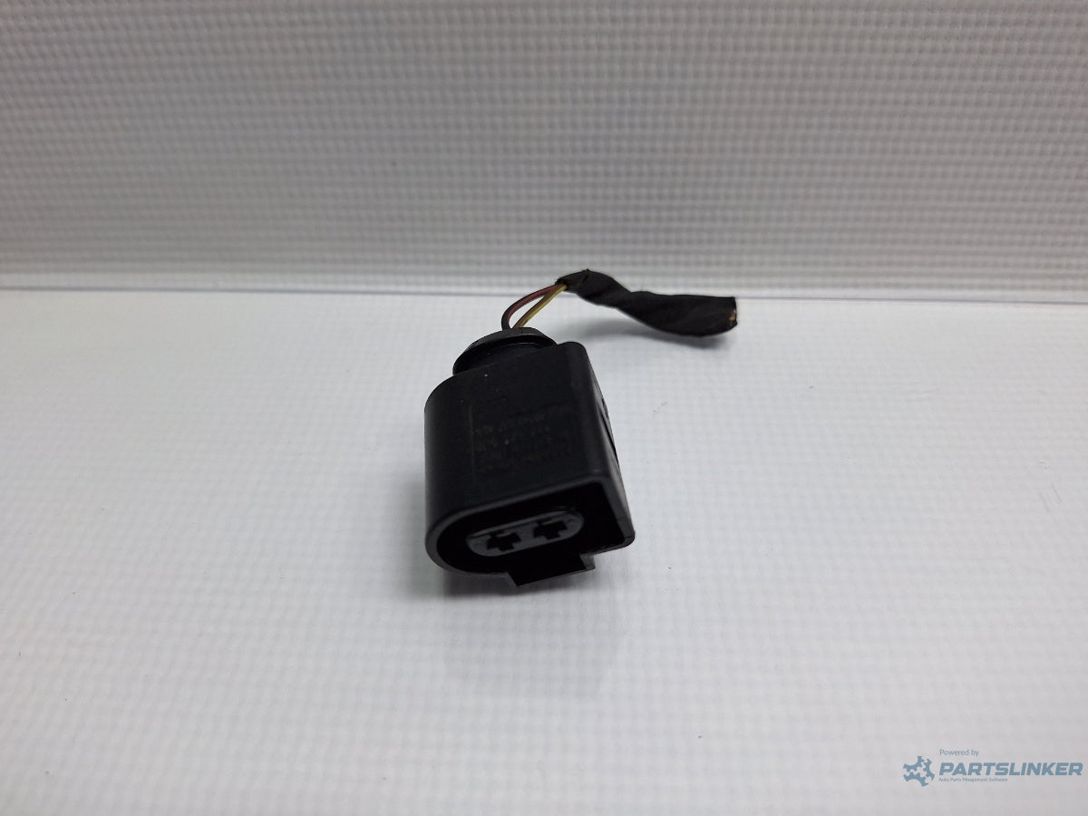 Mufa conector 2 pini VOLKSWAGEN PASSAT Variant 3G5 2014 - > TDI CRLB, DBGA, DFGA 8P0973722