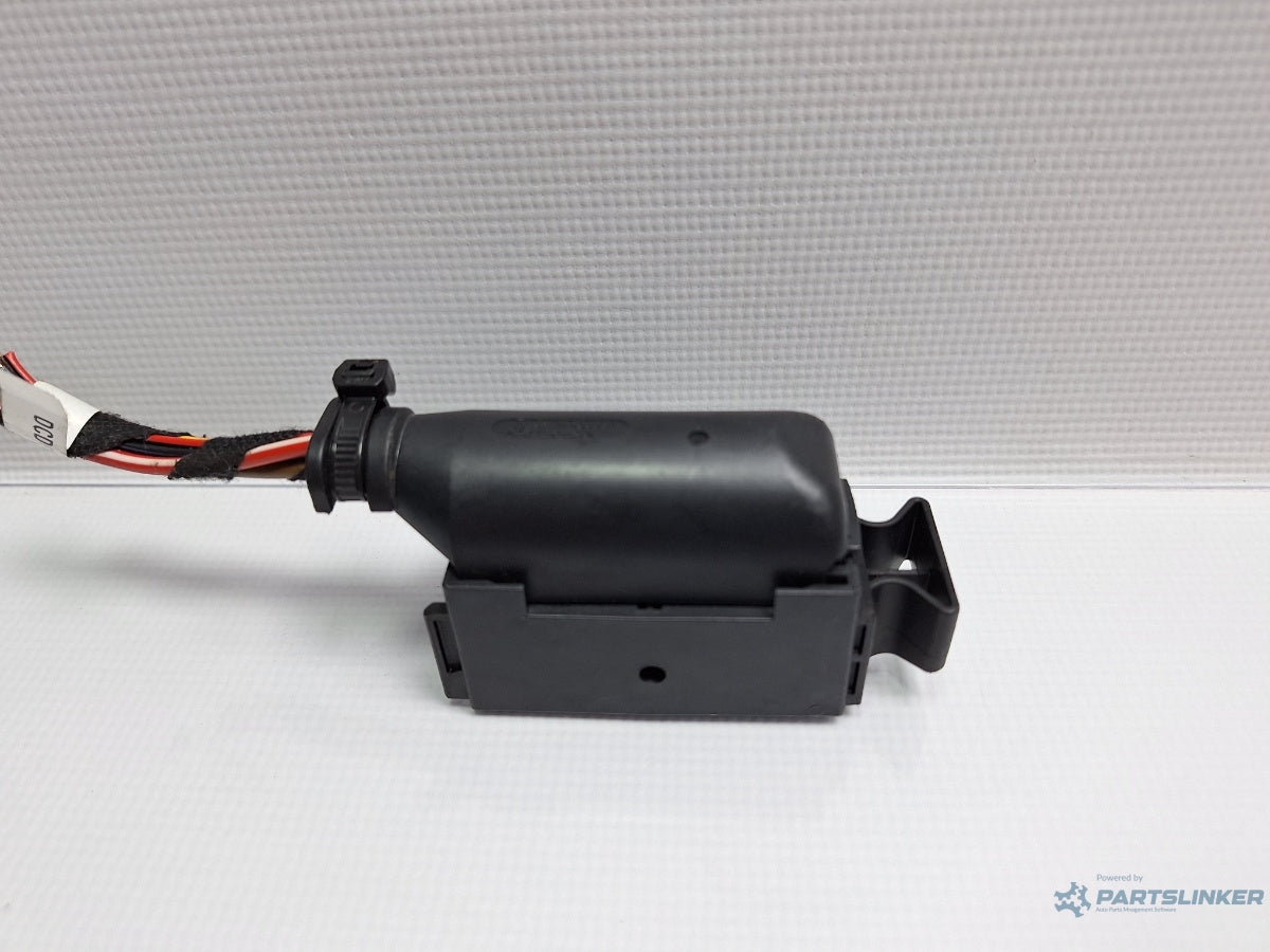 Mufa conector VOLKSWAGEN PASSAT Variant 3G5 2014 - > TDI CRLB, DBGA, DFGA 8K0973812A