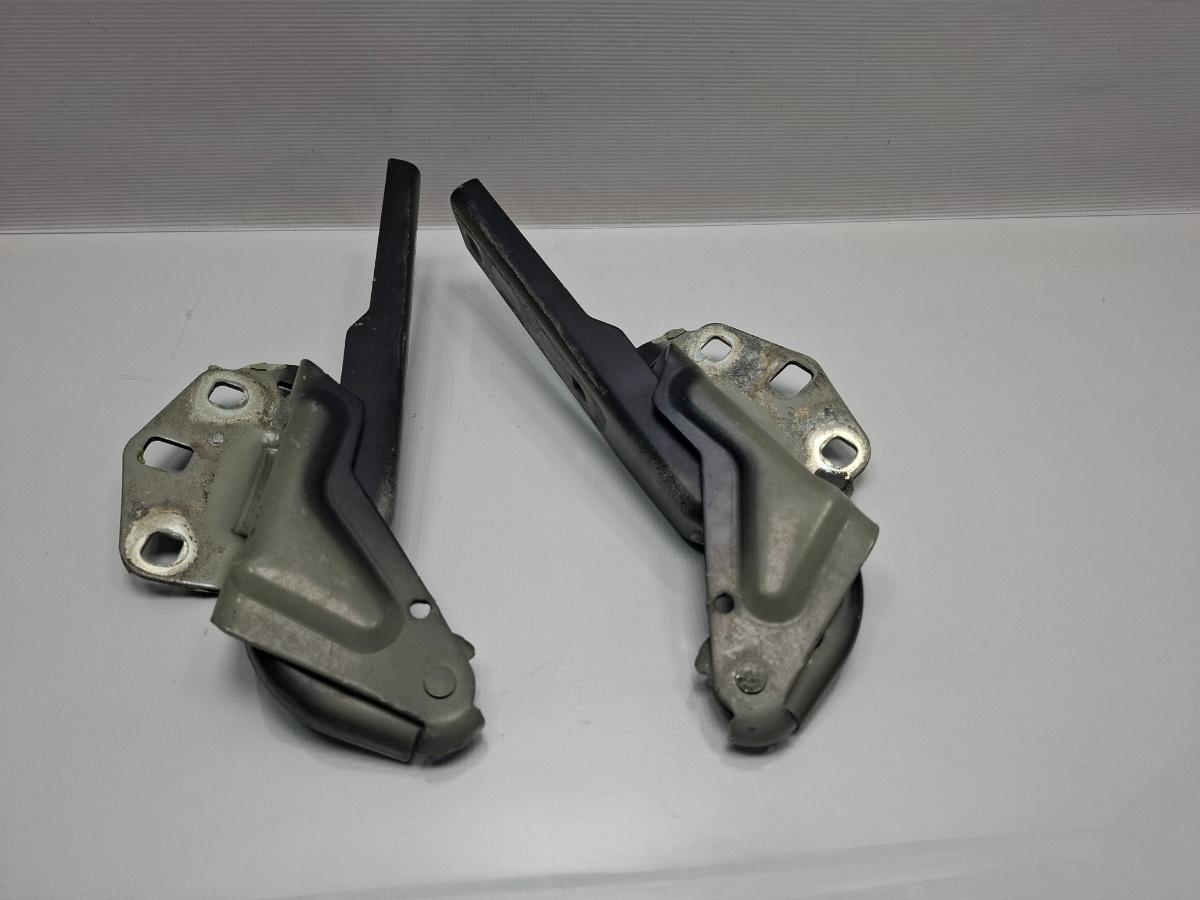 Set balamale VOLKSWAGEN PASSAT CC 357 2008 - 20122.0 TSI CCZB 3C8823301A , 3C8823302A