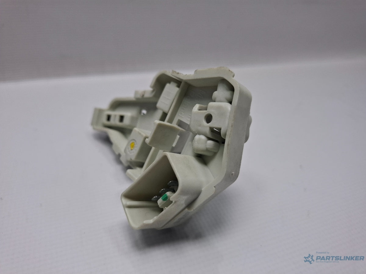 Soclu stop de pe haion stanga VOLKSWAGEN PASSAT CC 357 2008 - 2012 TSI CCZB 3C8945257A