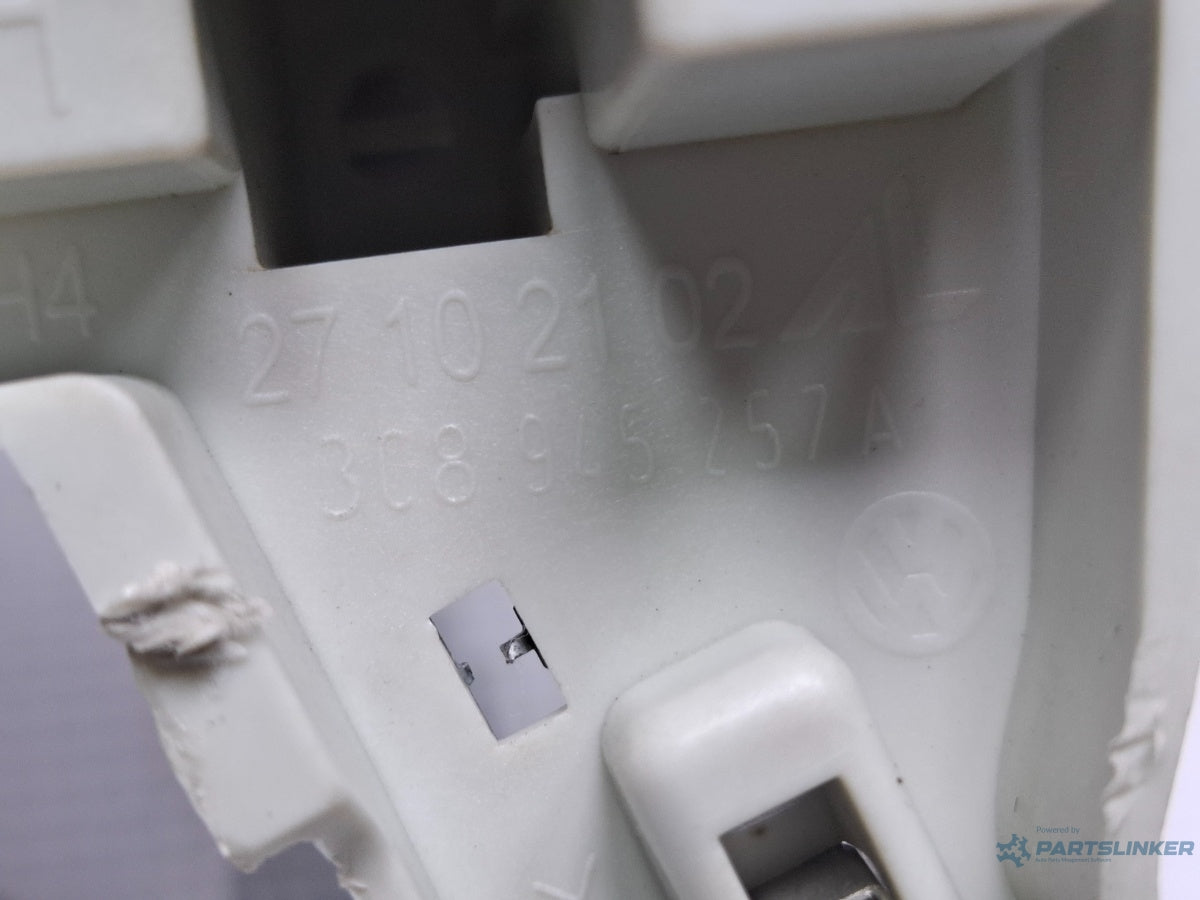 Soclu stop de pe haion stanga VOLKSWAGEN PASSAT CC 357 2008 - 2012 TSI CCZB 3C8945257A