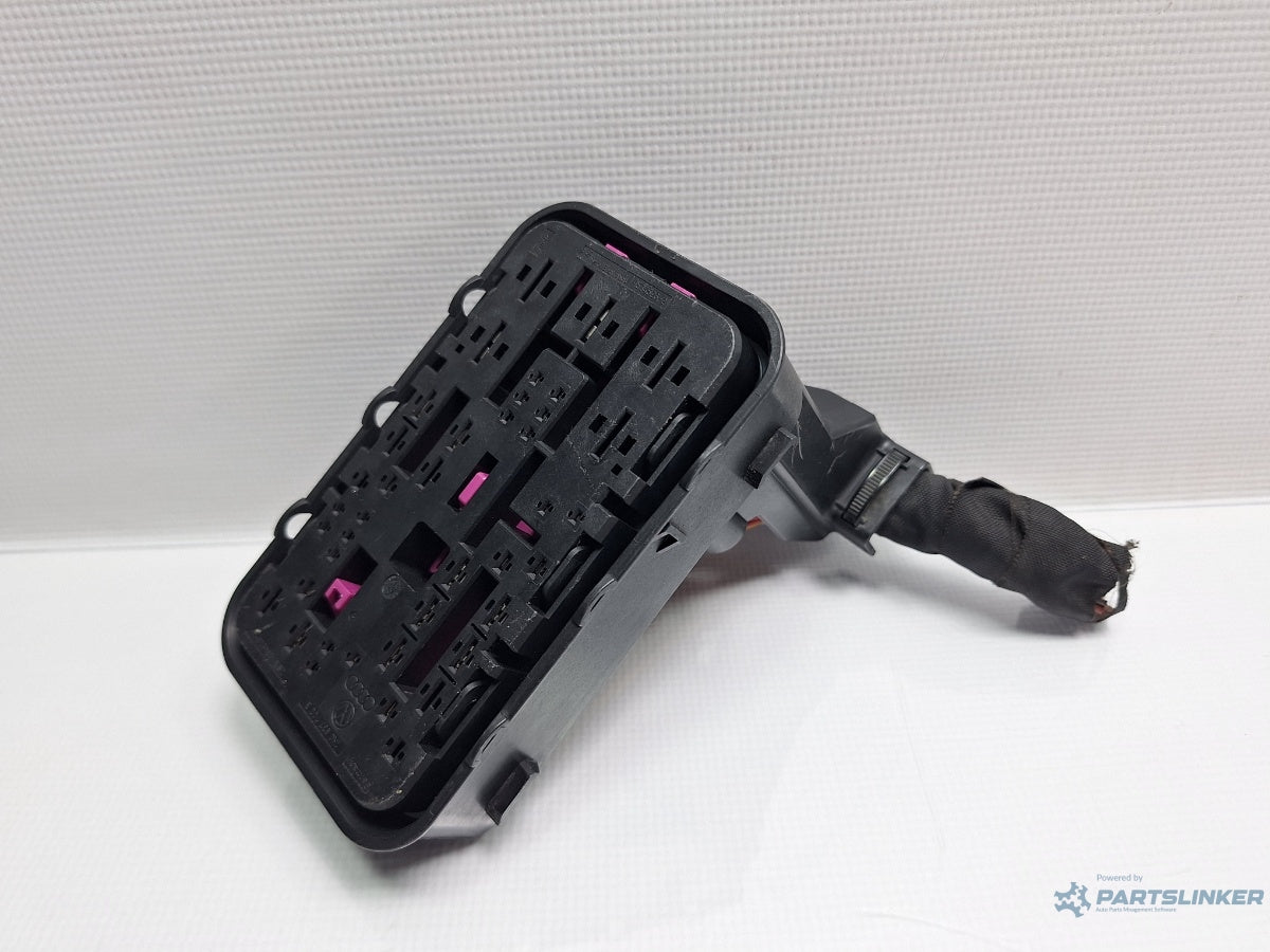 Mufa conector panou sigurante VOLKSWAGEN PASSAT CC 357 2008 - 2012 TSI CCZB 1K0937700B