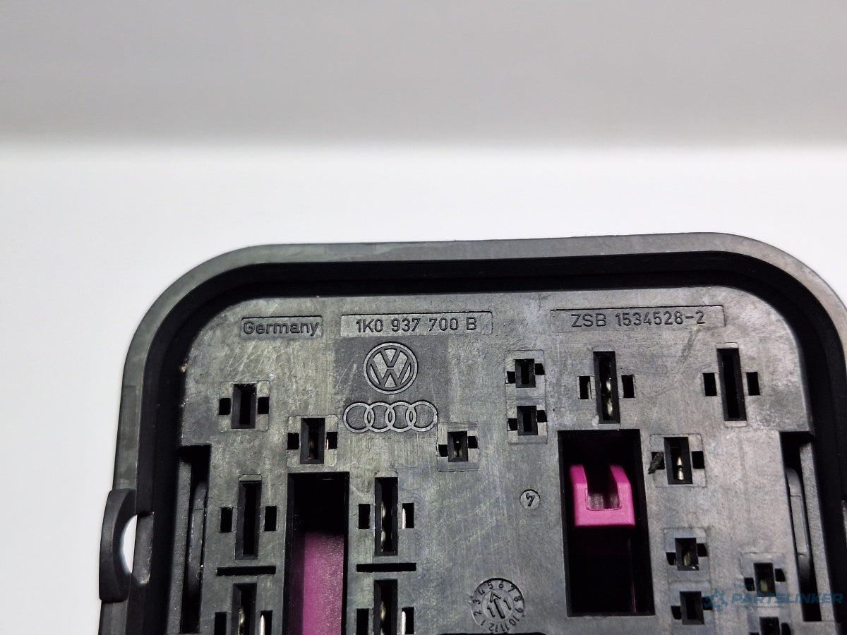 Mufa conector panou sigurante VOLKSWAGEN PASSAT CC 357 2008 - 2012 TSI CCZB 1K0937700B