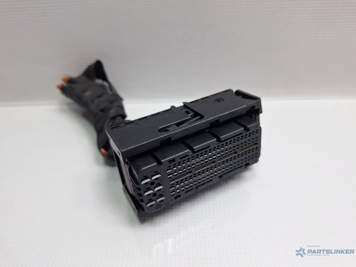 Mufa conector ECU motor VOLKSWAGEN PASSAT CC 357 2008 - 2012 TSI CCZB 3C0906385