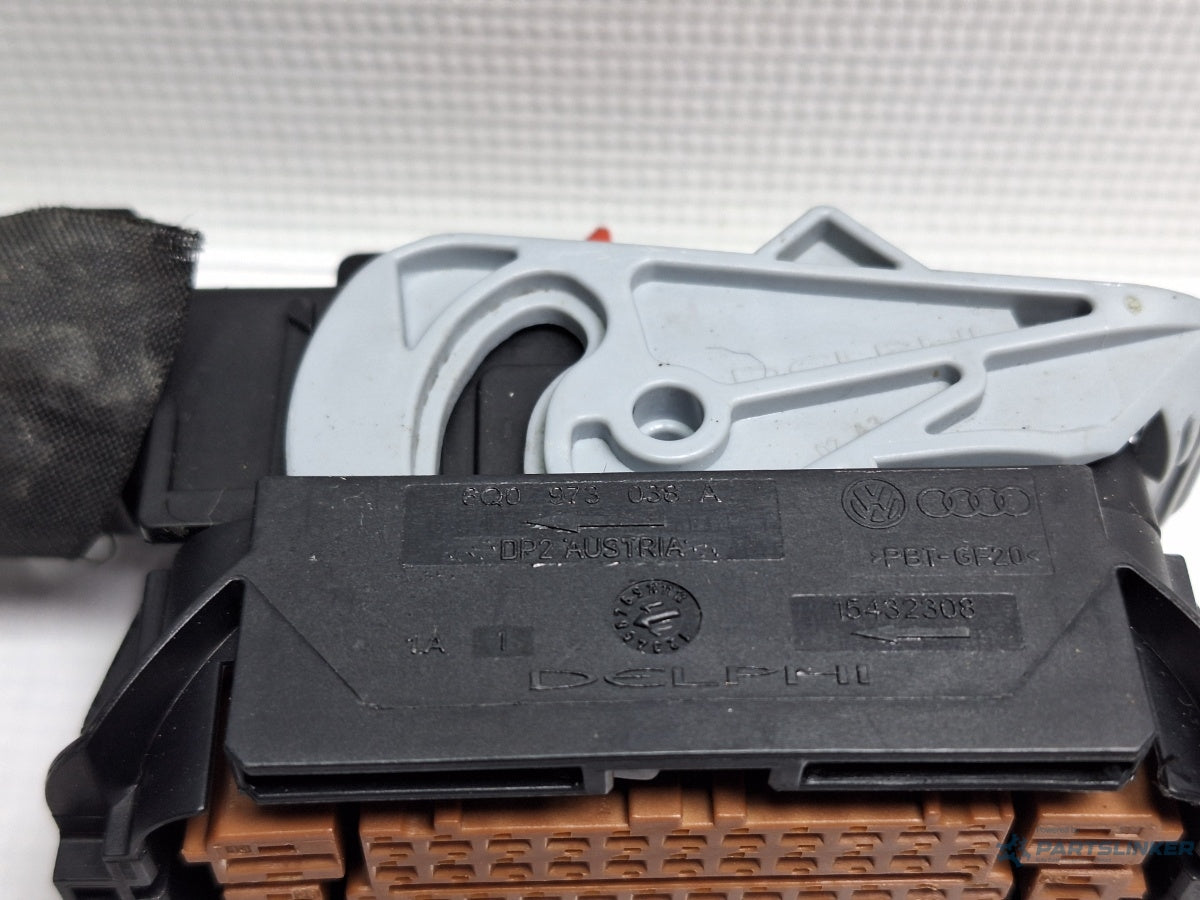 Mufa conector pompa ABS VOLKSWAGEN PASSAT CC 357 2008 - 2012 TSI CCZB 6Q0973038A