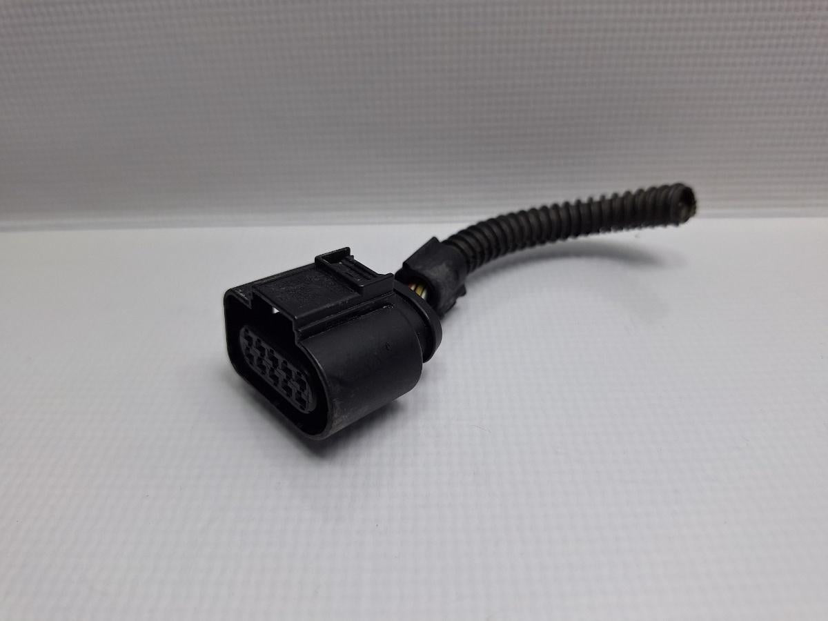 Mufa conector 10 pini VOLKSWAGEN PASSAT CC 357 2008 - 2012 TSI CCZB 4H0973715B