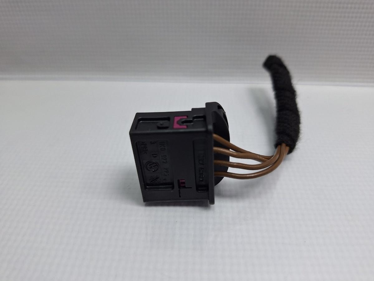 Mufa conector stop VOLKSWAGEN PASSAT CC 357 2008 - 2012 TSI CCZB 1K0972774