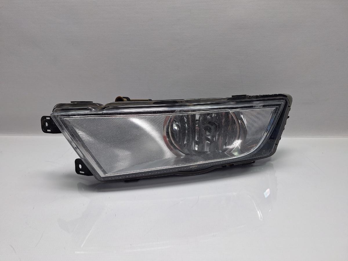 Proiector ceata stanga SKODA OCTAVIA Combi 5E5 2012 - > TDI CKFC, CRMB, CYKA 5E0941699