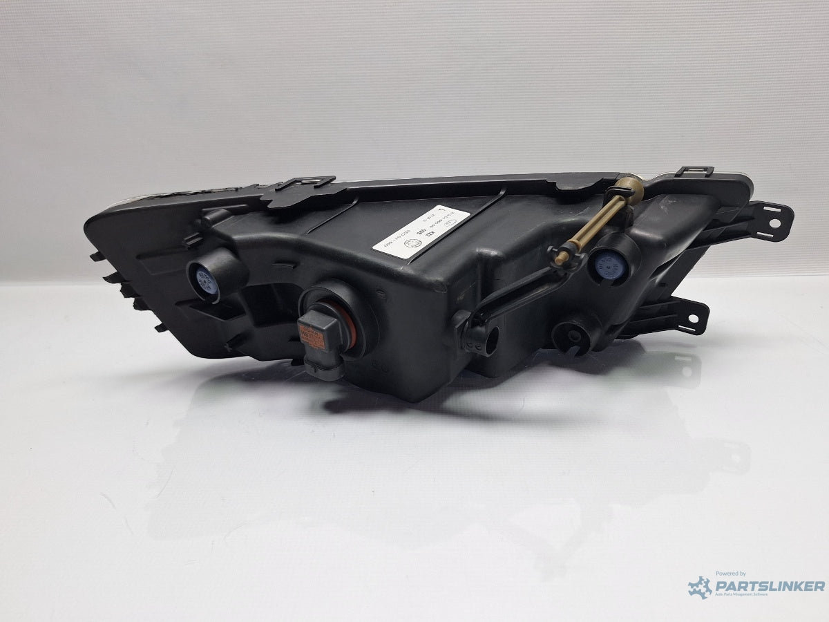 Proiector ceata stanga SKODA OCTAVIA Combi 5E5 2012 - > TDI CKFC, CRMB, CYKA 5E0941699