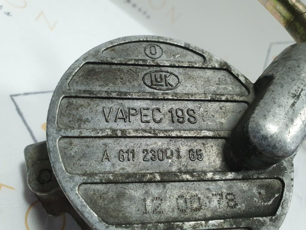 Pompa vacuum MERCEDES-BENZ VITO / MIXTO Box W639 2003 - > 2.2 109 CDI OM 646.980, OM 646.981 A6112300165