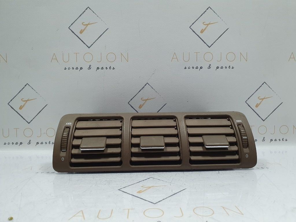 Set grile aer bord MERCEDES-BENZ M-CLASS W163 1998 - 2005 2.7 ML 270 CDI OM 612.963 A1638300154  , 16754850