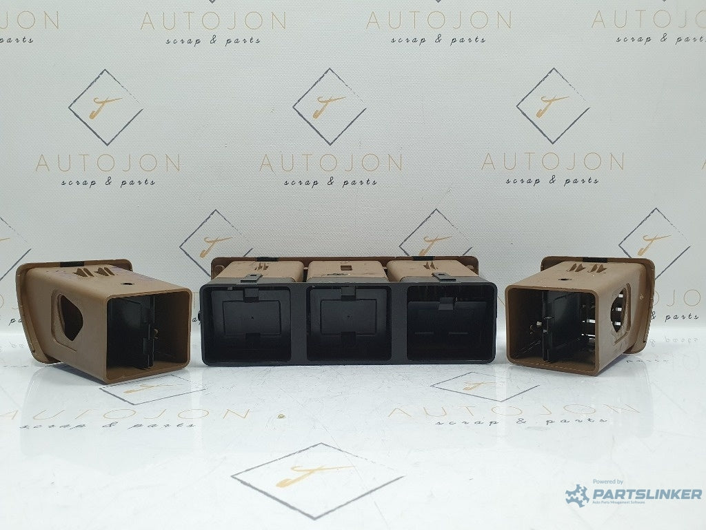 Set grile aer bord MERCEDES-BENZ M-CLASS W163 1998 - 2005 2.7 ML 270 CDI OM 612.963 A1638300154  , 16754850