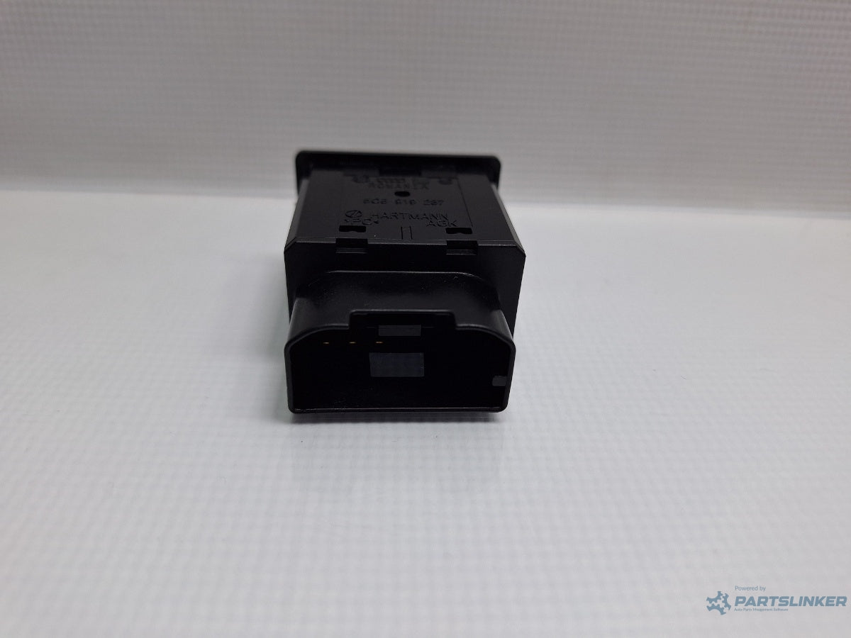 Buton airbag SKODA OCTAVIA Combi 5E5 2012 - > TDI CKFC, CRMB, CYKA 5C5919237