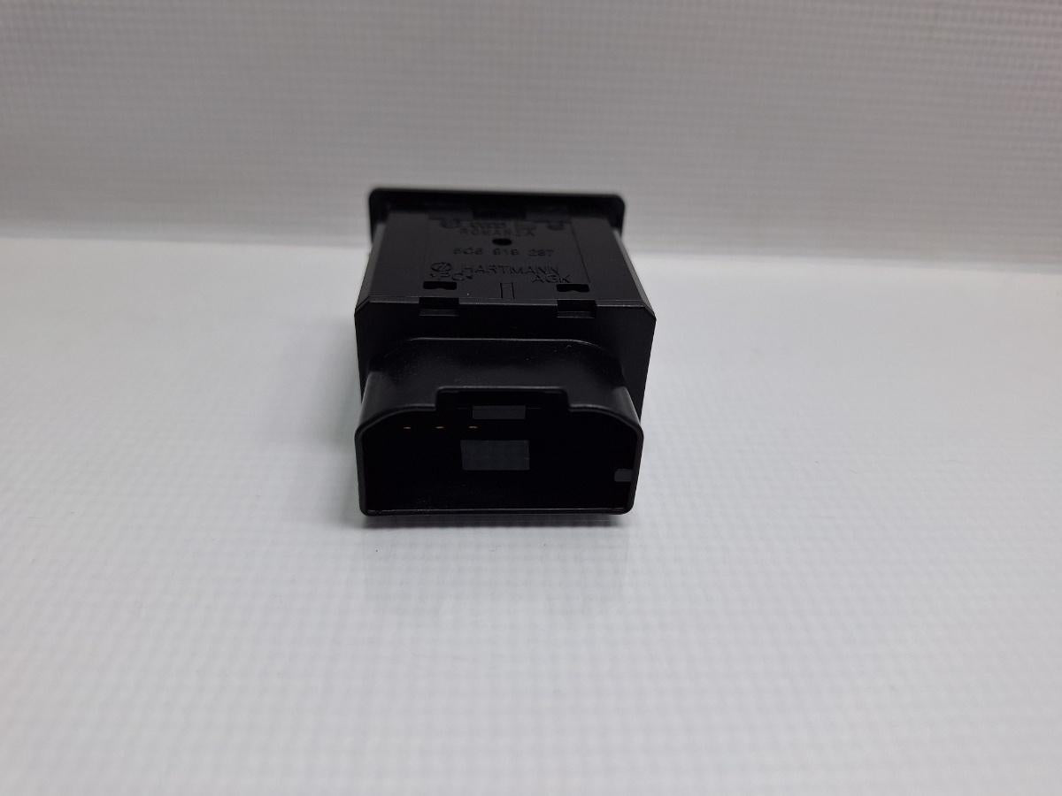Buton airbag SKODA OCTAVIA Combi 5E5 2012 - > TDI CKFC, CRMB, CYKA 5C5919237