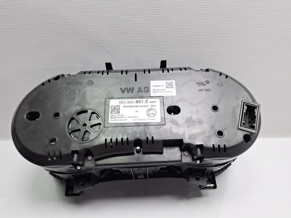 Ceasuri bord SKODA OCTAVIA Combi 5E5 2012 - > TDI CKFC, CRMB, CYKA 5E0920861E