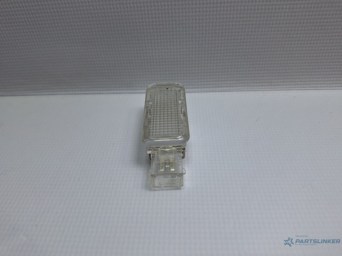 Lampa lumina torpedou SKODA OCTAVIA Combi 5E5 2012 - > TDI CKFC, CRMB, CYKA 3B0947415