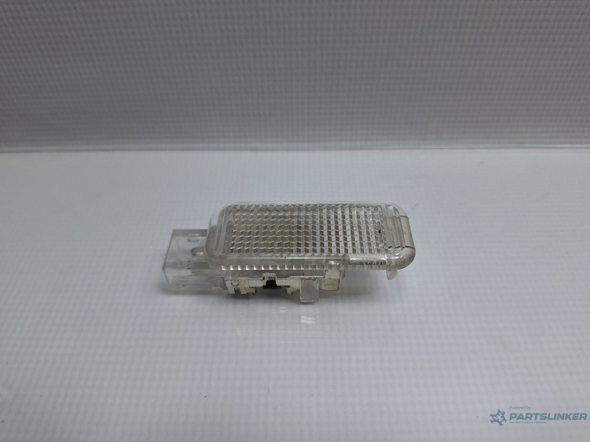 Lampa lumina torpedou SKODA OCTAVIA Combi 5E5 2012 - > TDI CKFC, CRMB, CYKA 3B0947415