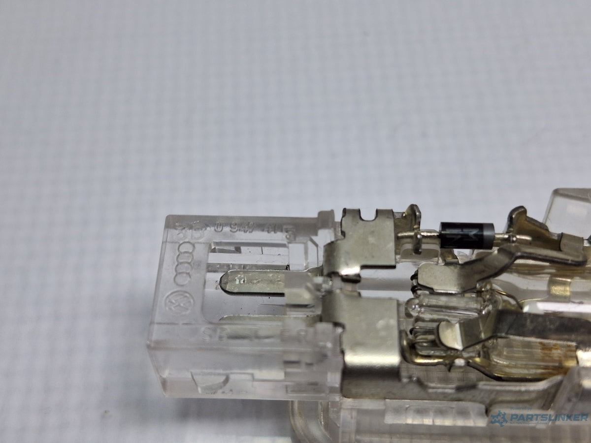 Lampa lumina torpedou SKODA OCTAVIA Combi 5E5 2012 - > TDI CKFC, CRMB, CYKA 3B0947415