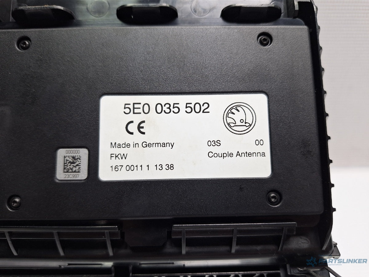 Scrumiera cu amplificator antena SKODA OCTAVIA Combi 5E5 2012 - > TDI CKFC, CRMB, CYKA 5E0035502