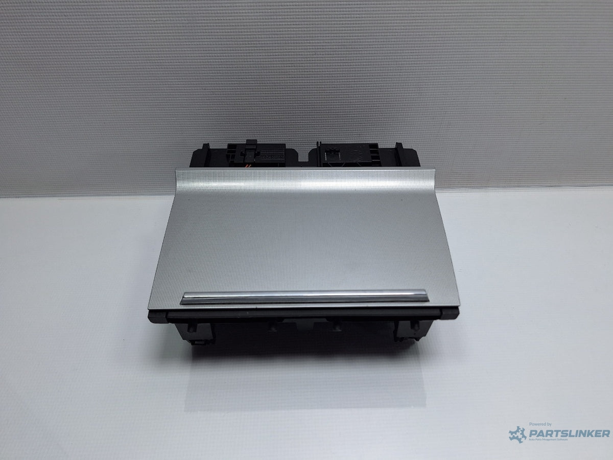 Scrumiera cu amplificator antena SKODA OCTAVIA Combi 5E5 2012 - > TDI CKFC, CRMB, CYKA 5E0035502