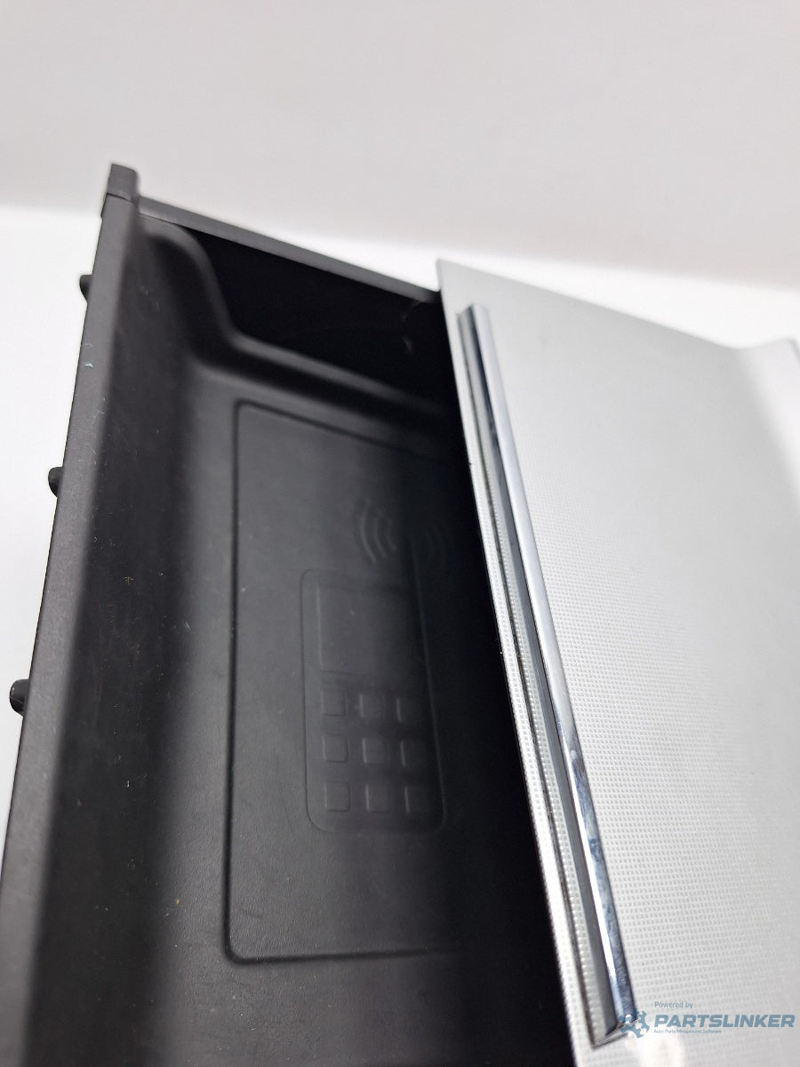 Scrumiera cu amplificator antena SKODA OCTAVIA Combi 5E5 2012 - > TDI CKFC, CRMB, CYKA 5E0035502