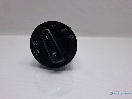 Bloc lumini SKODA OCTAVIA Combi 5E5 2012 - > TDI CKFC, CRMB, CYKA 5E0941431D