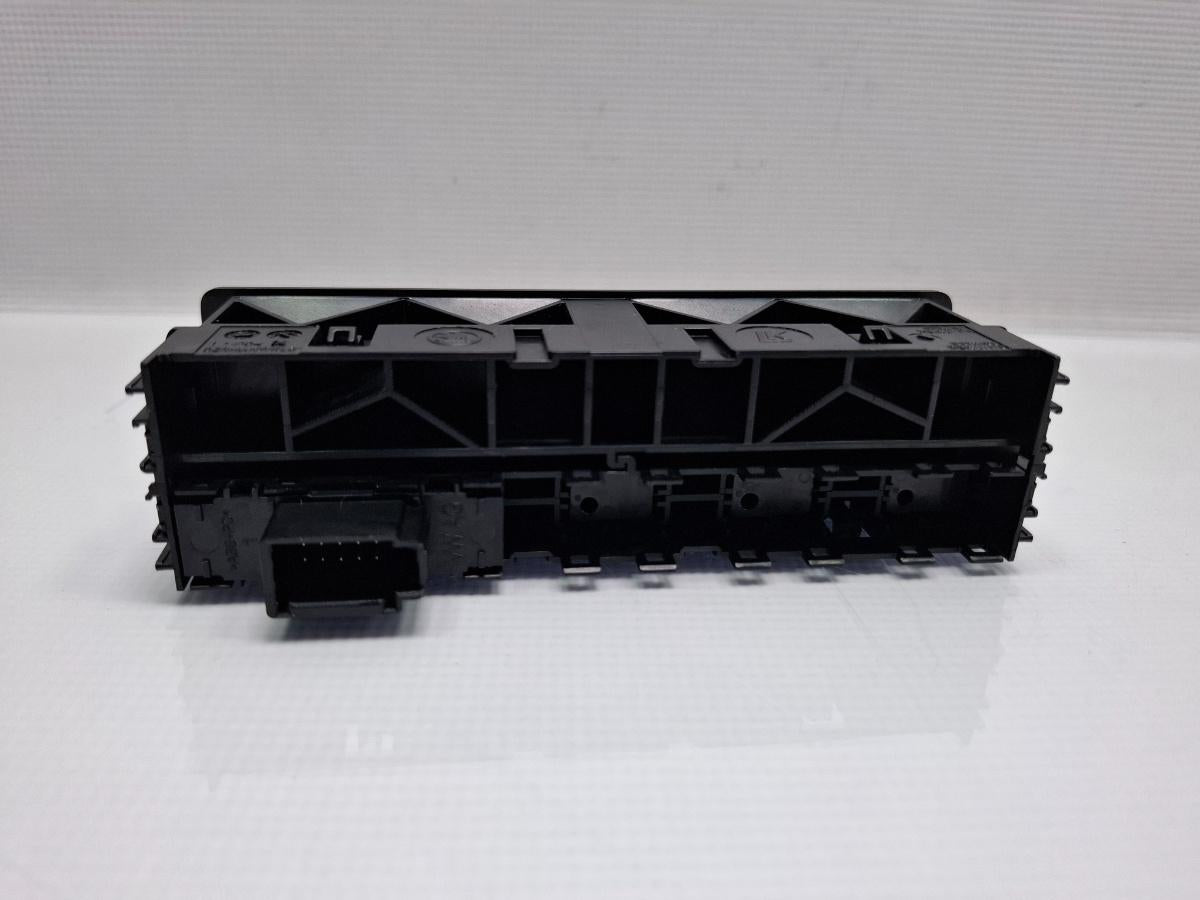 Bloc butoane SKODA OCTAVIA Combi 5E5 2012 - > TDI CKFC, CRMB, CYKA 5E1927132M
