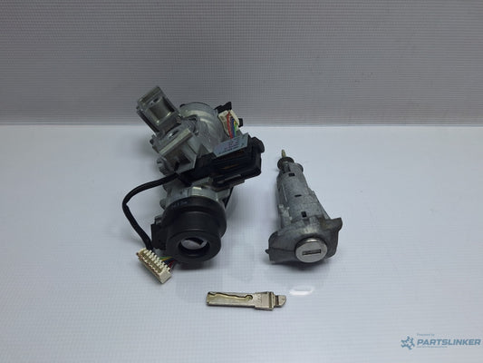 Contact cu cheie si butuc  SKODA OCTAVIA Combi 5E5 2012 - > TDI CKFC, CRMB, CYKA 1K0905851B , 5Q0905865