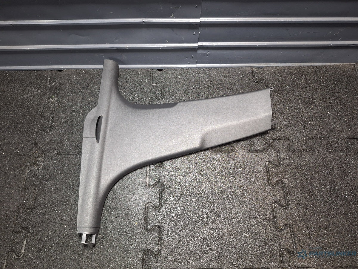 Ornament stâlp (B) (inferior) SKODA OCTAVIA Combi 5E5 2012 - > TDI CKFC, CRMB, CYKA 5E0853369