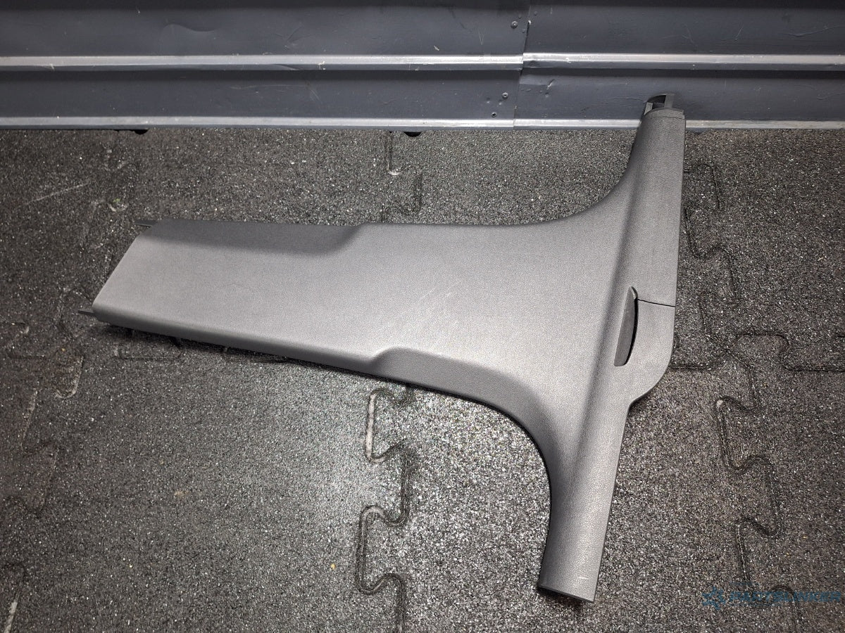 Ornament stâlp (B) (inferior) SKODA OCTAVIA Combi 5E5 2012 - > TDI CKFC, CRMB, CYKA 5E0853369