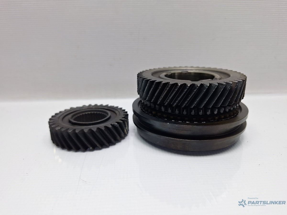 Pinioane treapta a 5 a VOLKSWAGEN PASSAT 365 2010 - 2014 1.6 TDi BlueMotion CAYC 02A311361BG