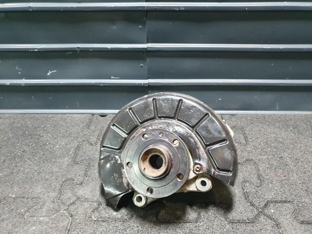 Fuzeta butuc roata fata dreapta fata VOLKSWAGEN PASSAT Variant 3C5 2005 - 20112.0 TDI BMP 3C0407258G