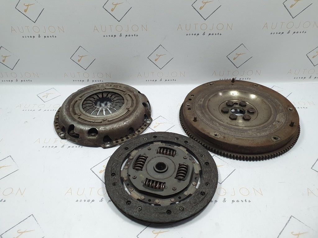 Kit ambreiaj complet  FORD FOCUS II DA_, HCP, DP 2004 - 2013 163082000499  161878077401