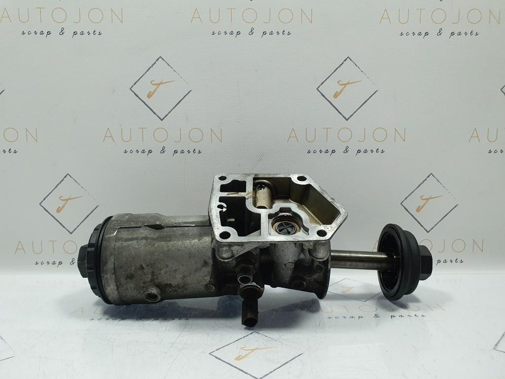 Carcasa filtru ulei AUDI A4 IV 8K2, B8 2007 - 2015 TDI CAGA, CJCA, CMEA, CMFA VAG 045115389J