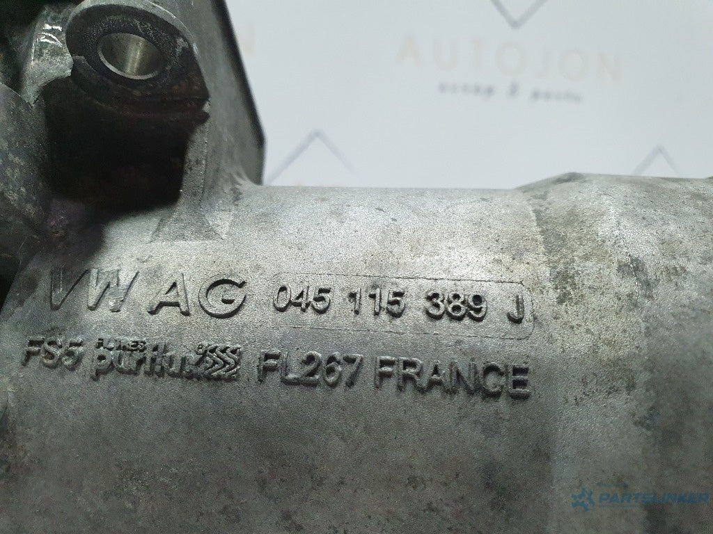 Carcasa filtru ulei AUDI A4 IV 8K2, B8 2007 - 2015 TDI CAGA, CJCA, CMEA, CMFA VAG 045115389J
