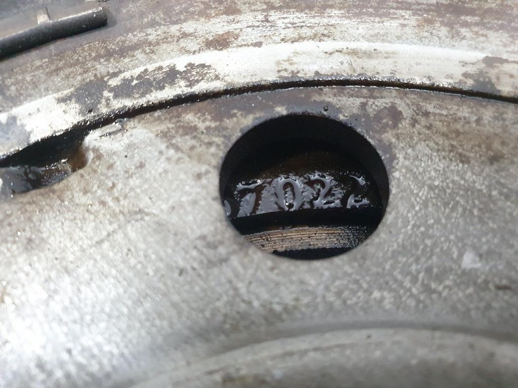 Volanta cu masa dubla VOLKSWAGEN GOLF IV 1J1 1997 - 2007 038105264J