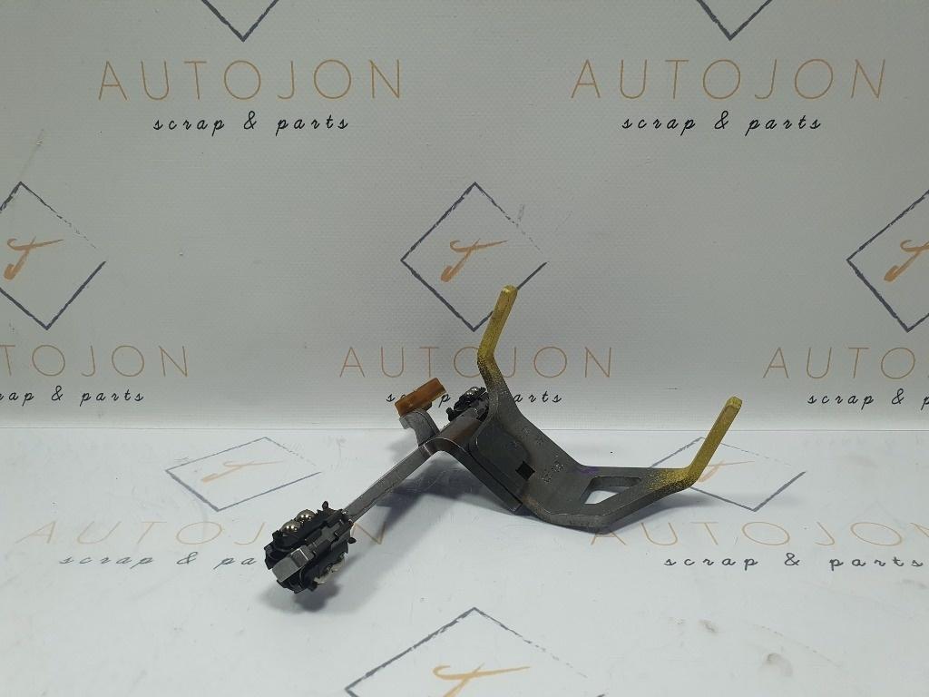 Furca selector viteze 3 DSG VOLKSWAGEN GOLF V 1K1 2003 - 2009 02E311549D