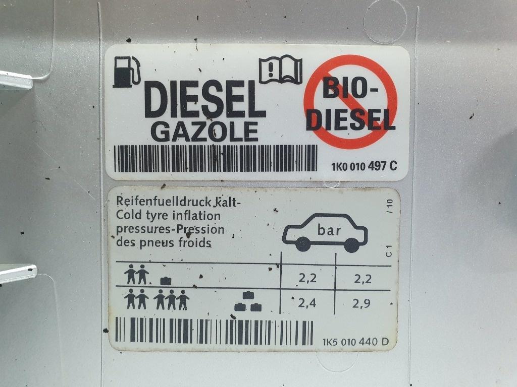 Ornament usita rezervor combustibil VOLKSWAGEN JETTA III 1K2 2004 - 2010 1K0010497C , 1K5010440D