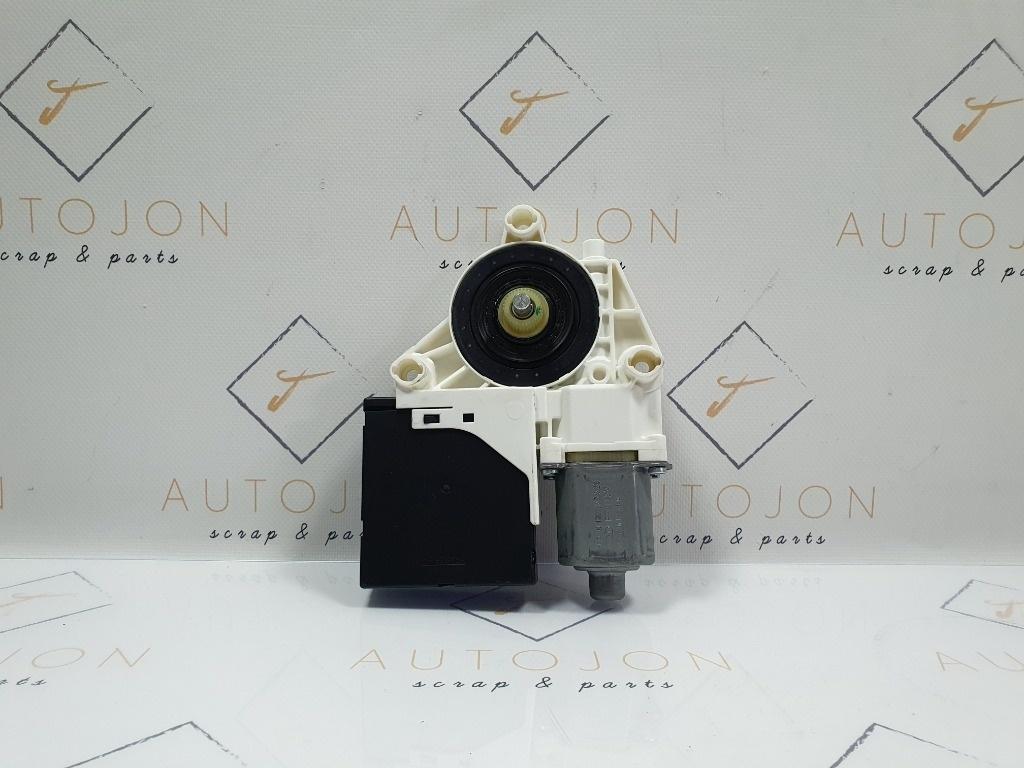 Motoras macara dreapta fata VOLKSWAGEN JETTA III 1K2 2004 - 2010 1K5837402AS , 3C0959792A