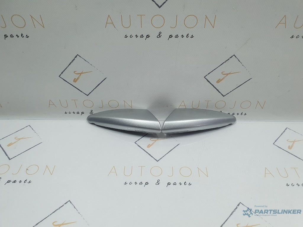 Set ornamente exterior aripi VOLKSWAGEN JETTA III 1K2 2004 - 2010 TDI CAYC 1KM071640