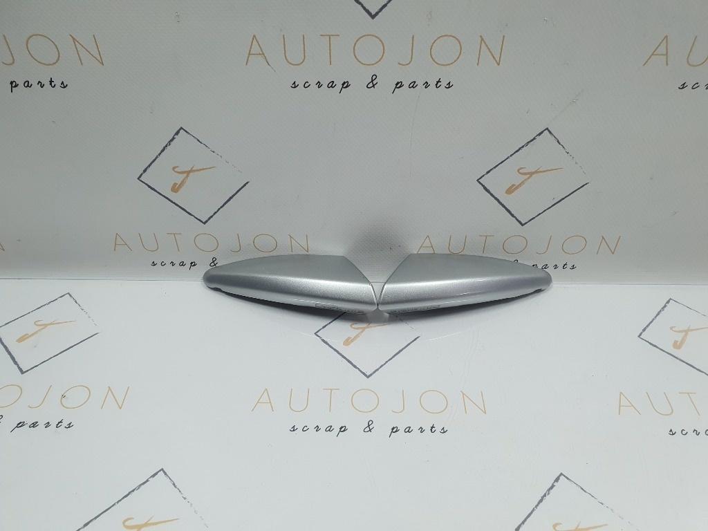 Set ornamente exterior aripi VOLKSWAGEN JETTA III 1K2 2004 - 2010 TDI CAYC 1KM071640