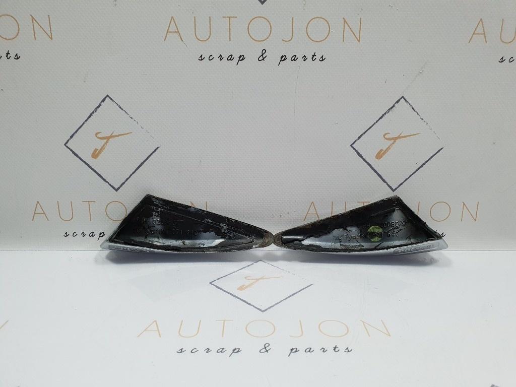 Set ornamente exterior aripi VOLKSWAGEN JETTA III 1K2 2004 - 2010 TDI CAYC 1KM071640