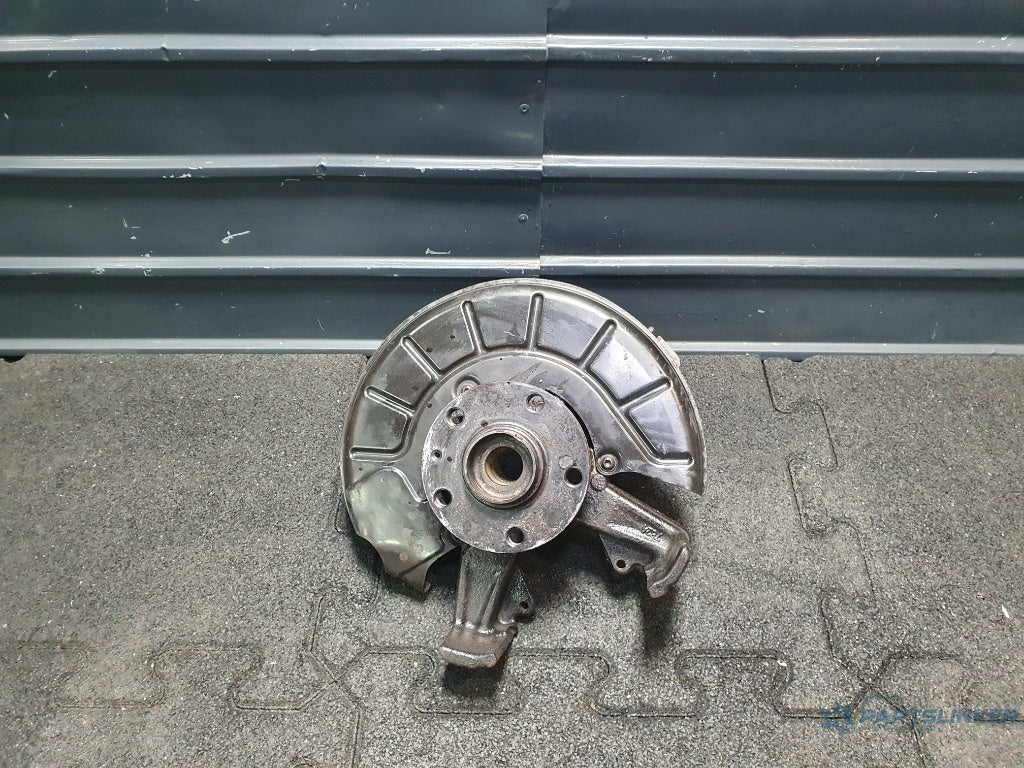 Fuzeta  dreapta fata VOLKSWAGEN JETTA III 1K2 2004 - 2010 1.6 TDI CAYC 1K0615312 , 1K0407256P