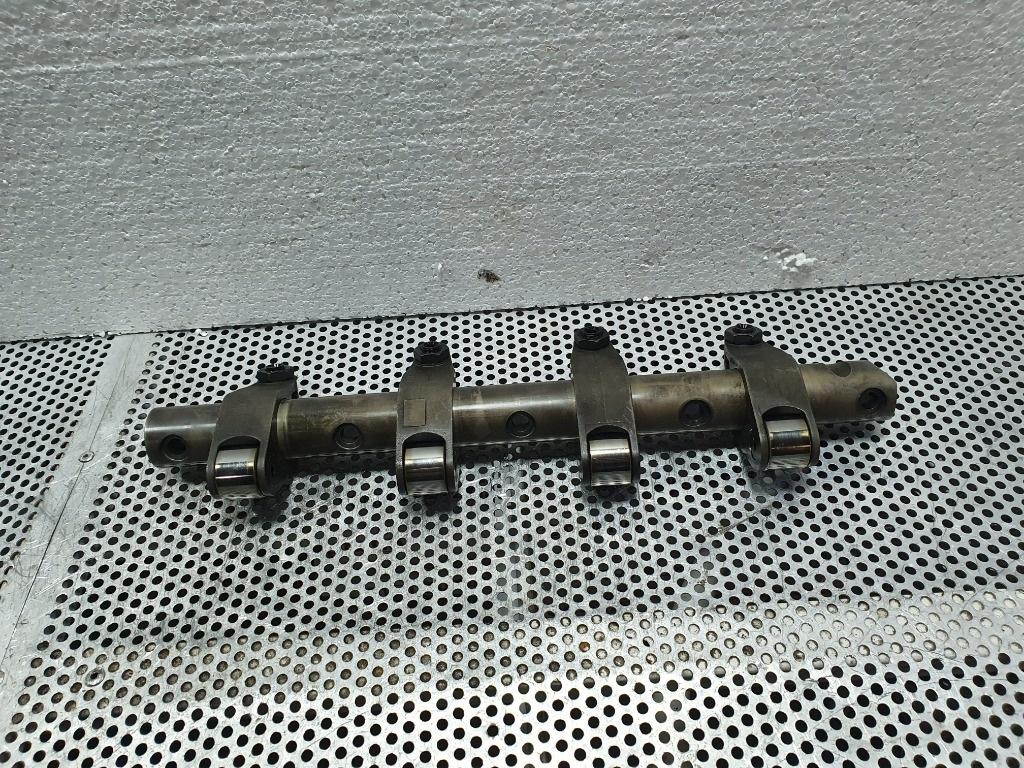 Rampa culbutori injectoare VOLKSWAGEN PASSAT Variant 3C5 2005 - 2011 TDI BMR, CBBB VAG  03G109527A