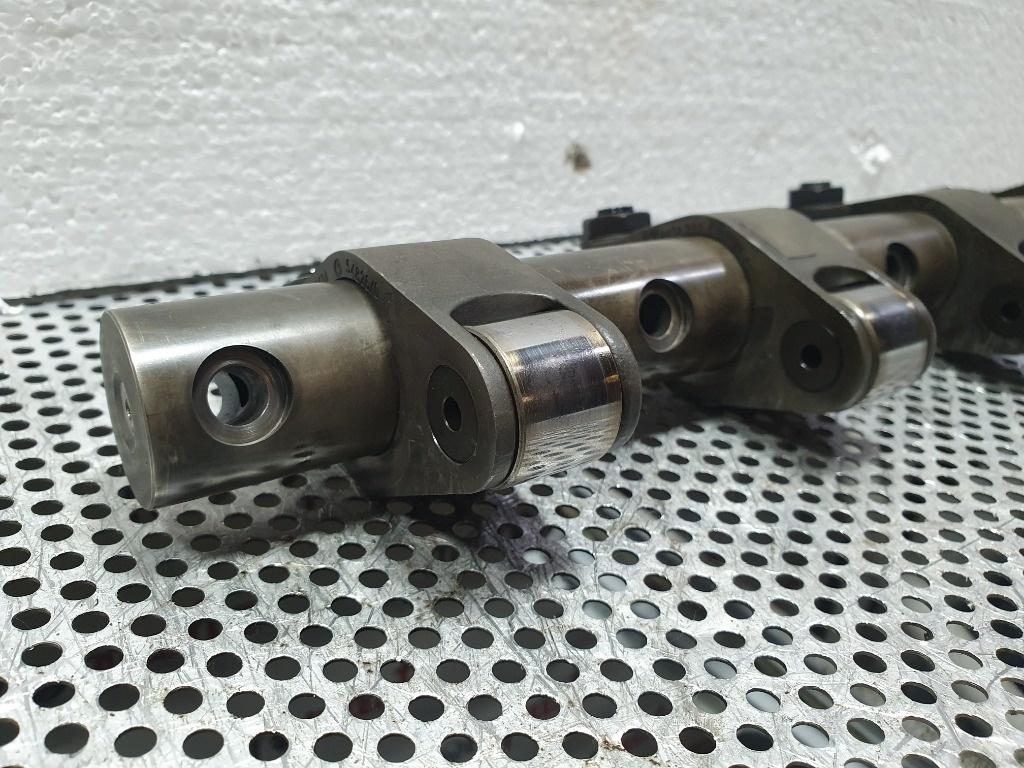 Rampa culbutori injectoare VOLKSWAGEN PASSAT Variant 3C5 2005 - 2011 TDI BMR, CBBB VAG  03G109527A