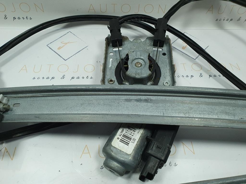 Macara Geam dreapta fata RENAULT MEGANE II Coupé-Cabriolet EM0/1_ 2003 - 2010 8201010931