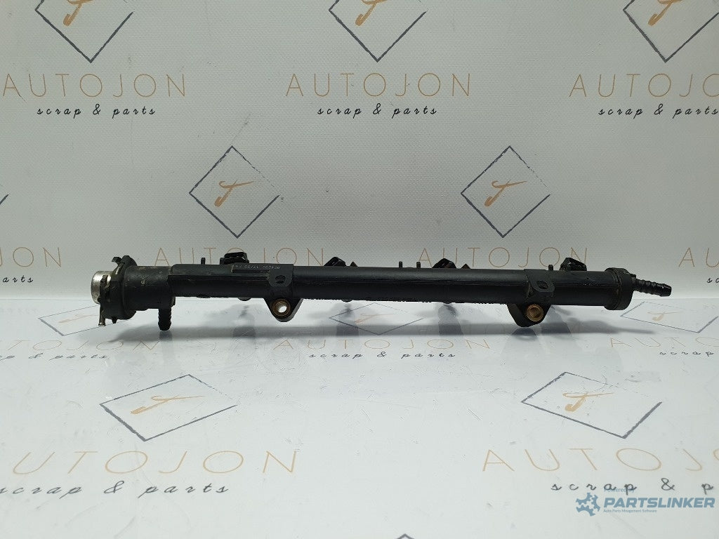 Rampa cu injectoare VOLKSWAGEN POLO 6N1 1994 - 1999 1.4 60 AEX, AKV, APQ 030133319L  ,