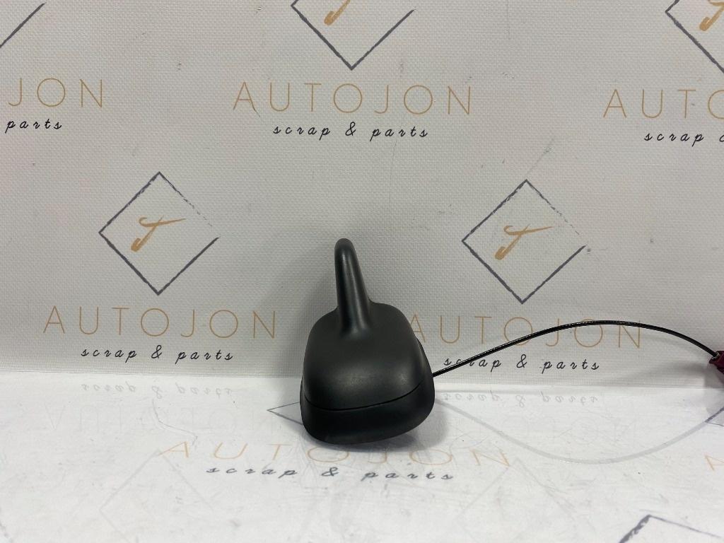 Antena cupola  VOLKSWAGEN PASSAT Variant 3C5 2005 - 2011 2.0 TDI BMP 3C0035507